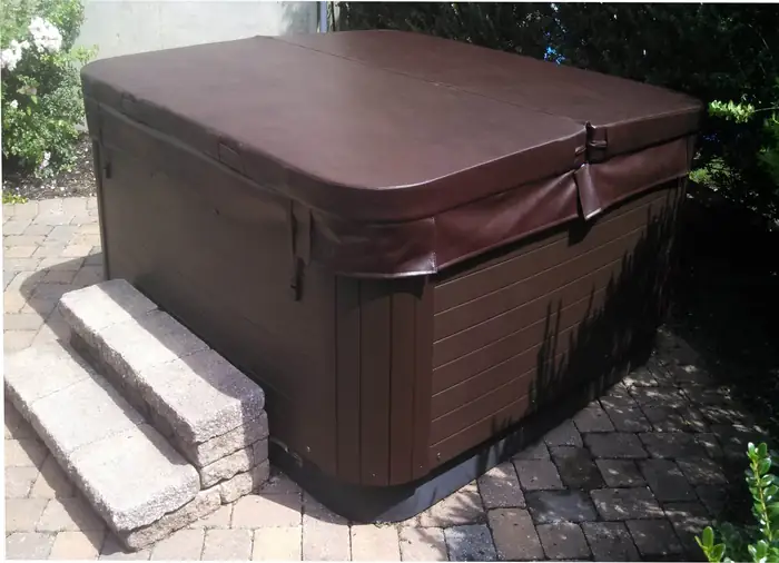 Spa cover on a hot tub