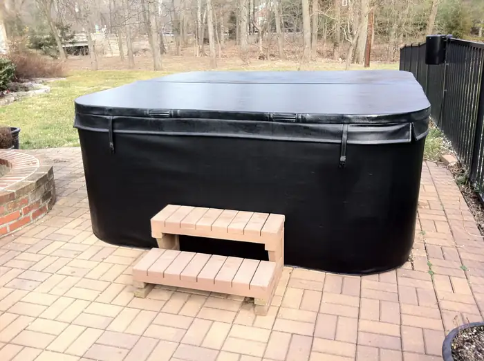 Spa cover on a hot tub